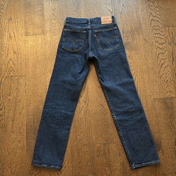 Levi’s Wedgie Straight Leg Dark Wash Jeans - Picture 8 of 9